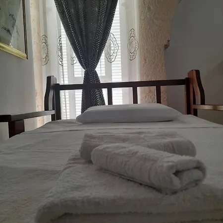 Gelso Bianco * Αλμπερομπέλο